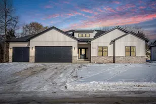 3433 Paula St, Green Bay, WI 54311 - Photo 1