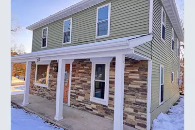 812 Washington Street, Waupaca, WI 54981 - Photo 1