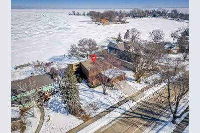 2136 White Swan Drive, Oshkosh, WI 54901 - Photo 1