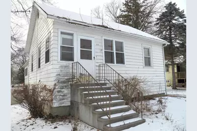 615 Michigan Avenue, Oconto, WI 54153 - Photo 1