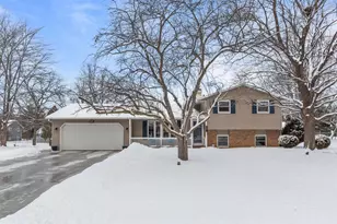 1258 Circle Dr, Green Bay, WI 54313 - Photo 1