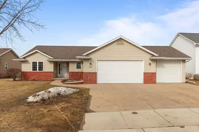 3082 Winnipeg Street, Menasha, WI 54952 - Photo 1
