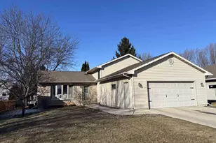 981 Bluehill Ave, Fond du Lac, WI 54935 - Photo 1