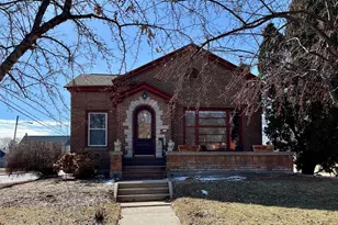 721 Washington Ave, Oshkosh, WI 54901 - Photo 1