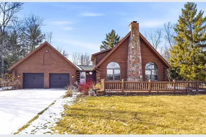 N8665 Firelane 10, Menasha, WI 54952 - Photo 1