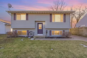 23 W Smith Ave, Oshkosh, WI 54901 - Photo 1