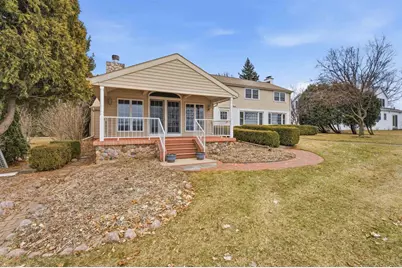 1710 Lakeshore Drive, Menasha, WI 54952 - Photo 1