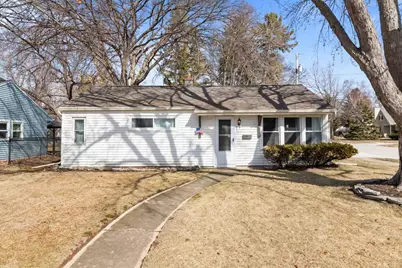 516 Winnebago Heights, Neenah, WI 54956 - Photo 1