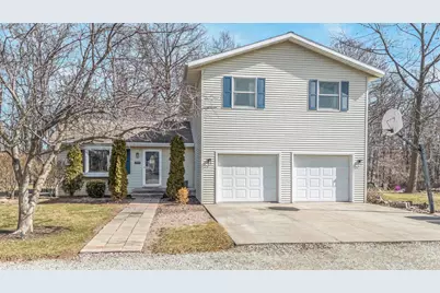 2190 Carleton Avenue, Appleton, WI 54915 - Photo 1