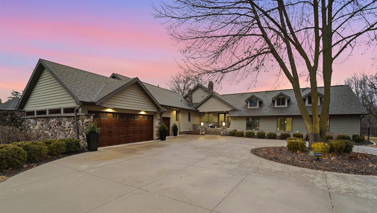 3667 W Quaker Ridge Ln, Appleton, WI 54914 - MLS 50322161 - Coldwell Banker