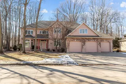 63 Brentwood Lane, Appleton, WI 54915 - Photo 1