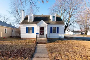 943 Roscoe St, Green Bay, WI 54304 - Photo 1