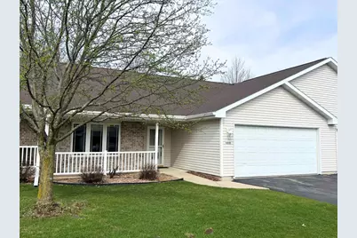 486 Wyldewood Drive #B, Oshkosh, WI 54904 - Photo 1