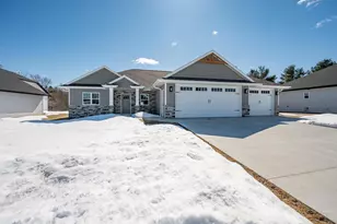 4073 Brussels Wy, Green Bay, WI 54313 - Photo 1