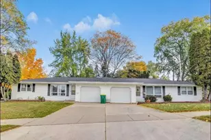 1376 Kellogg St, Green Bay, WI 54303 - Photo 1