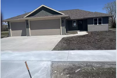 378 Pauls Place, Oshkosh, WI 54904 - Photo 1