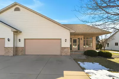 4724 N Fallview Lane, Appleton, WI 54913 - Photo 1