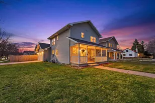 204 Park Ave, Fond du Lac, WI 54935 - Photo 1
