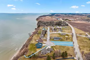 Sundancer Ln, Kewaunee, WI 54216 - Photo 1