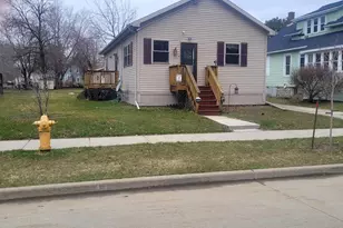 45 Lake St, Oshkosh, WI 54901 - Photo 1