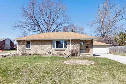 114 W Wilson Avenue, Appleton, WI 54915 - Photo 1