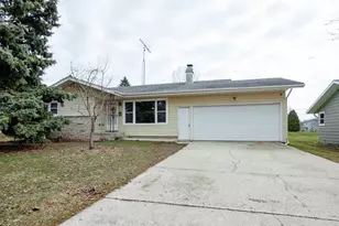 529 Taft St, Fond du Lac, WI 54935 - Photo 1