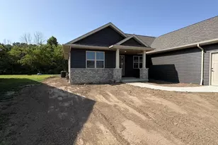 1723 Betty Jean Ln, Green Bay, WI 54313 - Photo 1