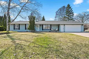 2130 King James Dr, Green Bay, WI 54304 - Photo 1