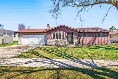 3008 E Bona Avenue, Appleton, WI 54915 - Photo 1