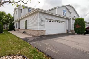 3140 White Tail Ln, Oshkosh, WI 54904 - Photo 1
