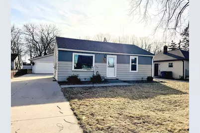 447 Cottage Grove Avenue, Green Bay, WI 54304 - Photo 1
