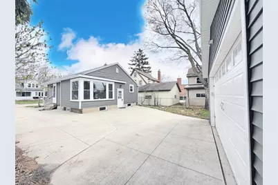 225 E Circle Street, Appleton, WI 54911 - Photo 1