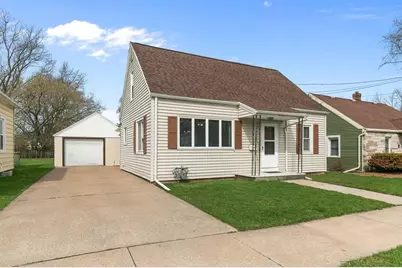 2333 Ashland Street, Oshkosh, WI 54901 - Photo 1