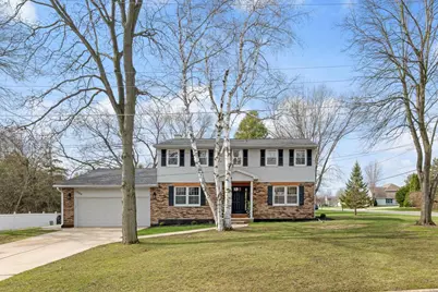 1300 Hiawatha Circle, Green Bay, WI 54313 - Photo 1