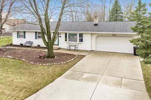 2429 Downy St, Green Bay, WI 54303 - Photo 1