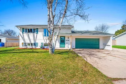 1076 Goss Avenue, Menasha, WI 54952 - Photo 1