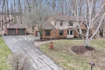 382 Ellortina Circle, Green Bay, WI 54302 - Photo 1