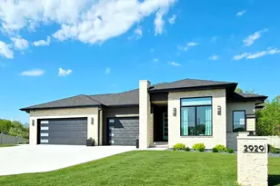 2929 Creekwood Dr, Green Bay, WI 54311 - Photo 1