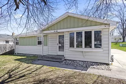 260 N Danz Avenue, Green Bay, WI 54302 - Photo 1