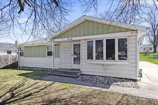 260 N Danz Ave, Green Bay, WI 54302 - Photo 1