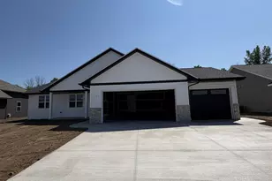 1727 Betty Jean Ln, Green Bay, WI 54313 - Photo 1