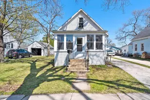 449 3rd St, Fond du Lac, WI 54935 - Photo 1