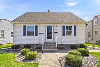 914 Neville Avenue, Green Bay, WI 54303 - Photo 1