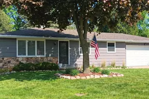 1225 Delray Dr, Green Bay, WI 54304 - Photo 1