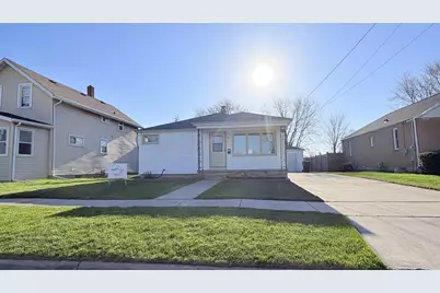 855 Appleton Street, Menasha, WI 54956 - Photo 1