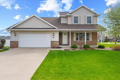 407 Waterview Road, De Pere, WI 54115 - Photo 1