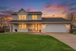 498 Windrose Ct, Green Bay, WI 54311 - Photo 1