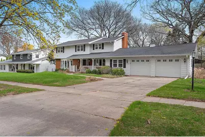 1335 Ridgeway Boulevard, De Pere, WI 54115 - Photo 1