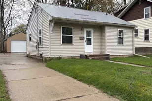 93 Garfield Ave, Clintonville, WI 54929 - Photo 1
