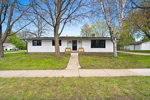 2120 Crane St, Oshkosh, WI 54901 - Photo 1